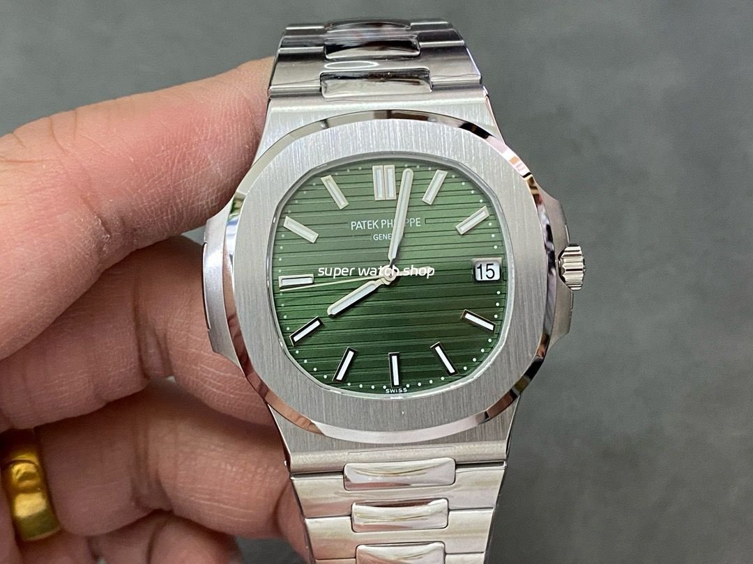 3K-Factory-Patek-Philippe-Nautilus-40mm-5711-1A-014-Green-Dial-6.jpg 3K Factory Patek Philippe Nautilus 40mm 5711-1A 014 Green Dial - Image 1
