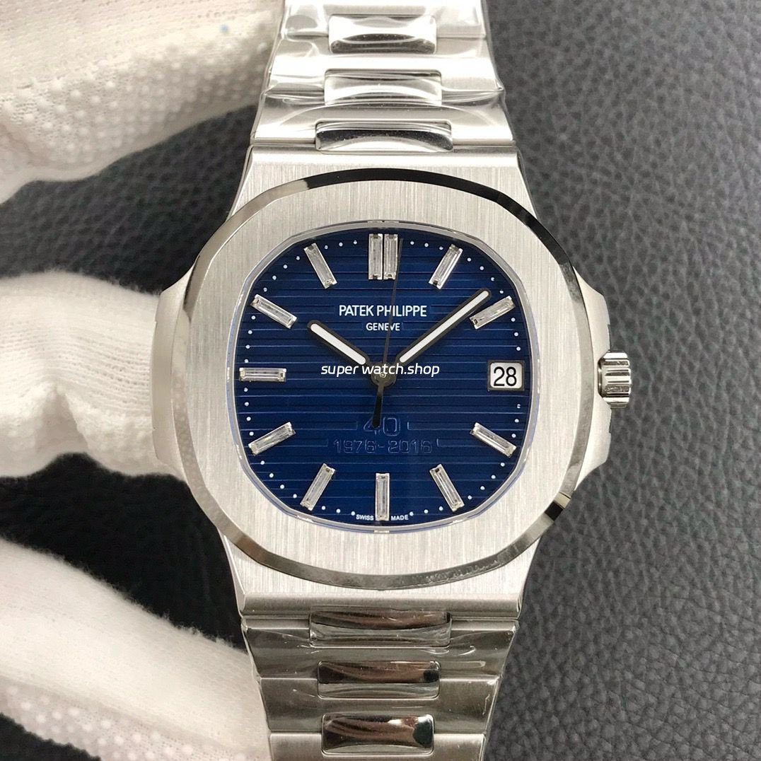 3K-Factory-Patek-Philippe-Nautilus-40th-Anniversary-Nautilus-Platinum-40mm-5711-1P-Blue-Dial-3.jpg 3K Factory Patek Philippe Nautilus 40th Anniversary Nautilus Platinum 40mm 5711-1P Blue Dial - Image 1