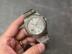 APS Factory Audemars Piguet Royal Oak Selfwinding 41mm 15500ST.OO.1220ST.04 Silver Dial - Image 4