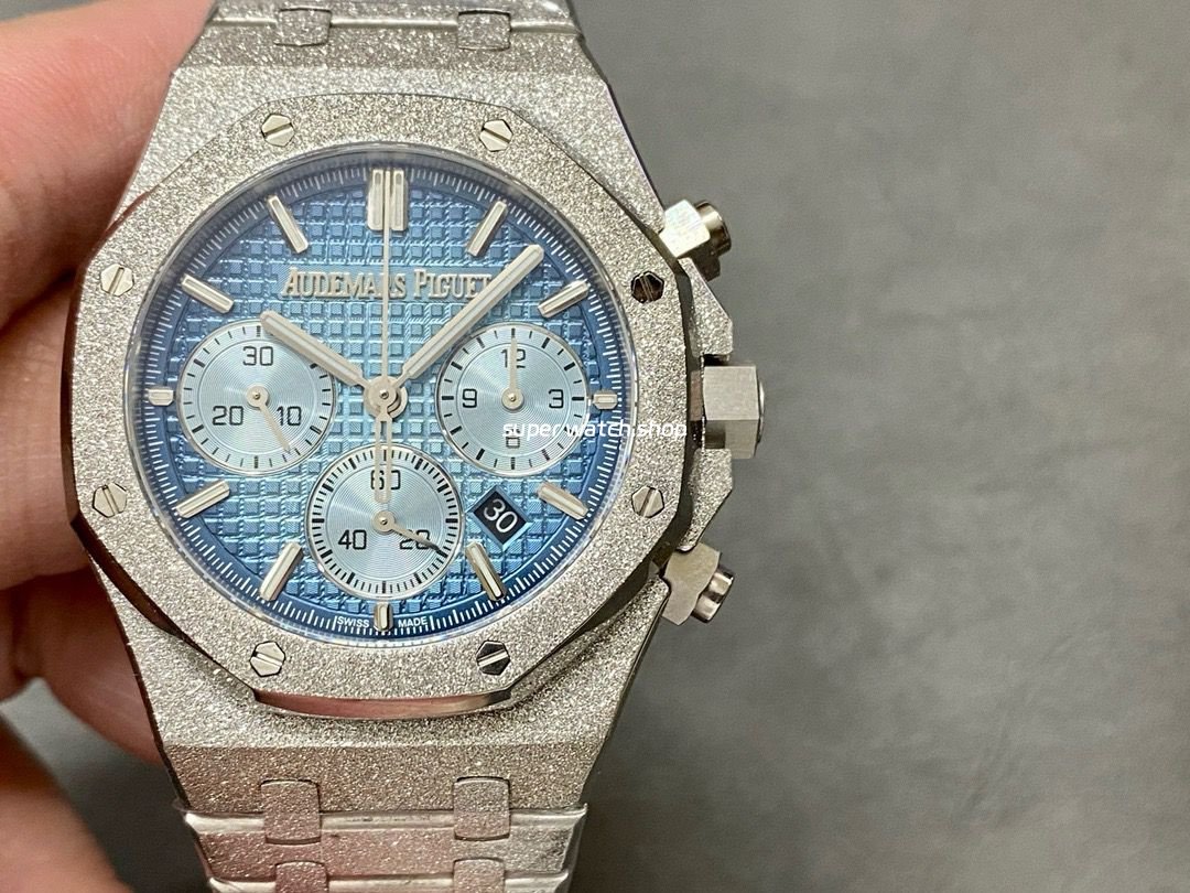 OMF-Factory-Frosted-Audemars-Piguet-Royal-Oak-Chronograph-26240BCGG132-7.jpg OMF Factory Frosted Audemars Piguet Royal Oak Chronograph 26240BC.GG.1324BC.02 41mm Full Frosted White Gold Blue Dial - Image 1