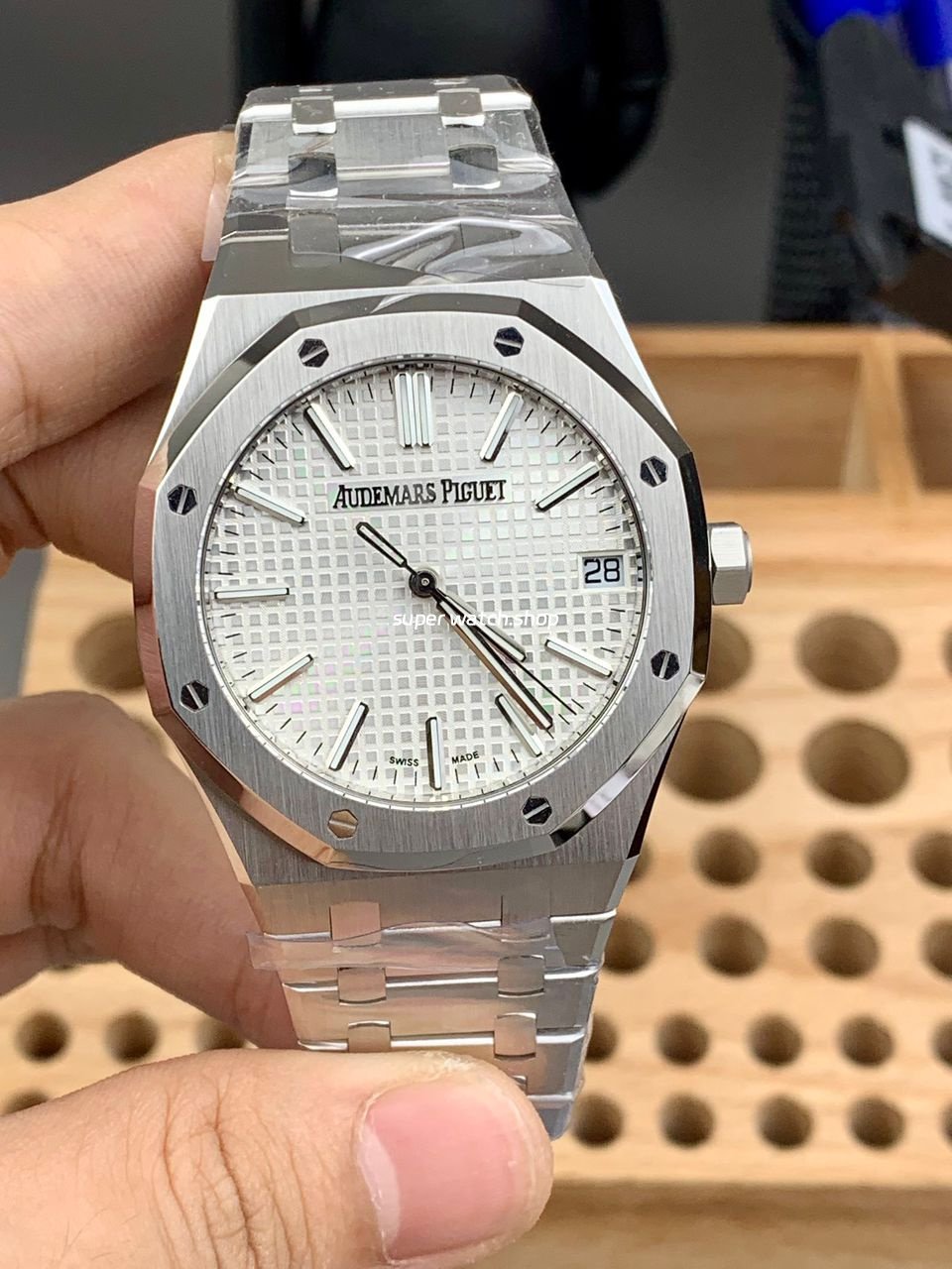 TOP-Factory-Audemars-Piguet-Royal-Oak-15510ST.OO_.1320ST.03-41mm-Full-Steel-Silver-Dial-3.jpeg TOP Factory Audemars Piguet Royal Oak 15510ST.OO.1320ST.03 41mm Full Steel Silver Dial - Image 1