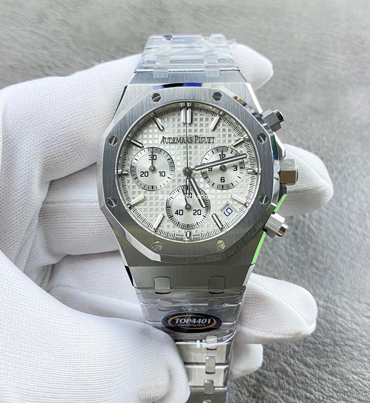 TOP-Factory-Audemars-Piguet-Royal-Oak-Chronograph-26240ST.OO_.1320ST.03-41mm-Full-Steel-Silver-Dial-7.jpeg TOP Factory Audemars Piguet Royal Oak Chronograph 26240ST.OO.1320ST.03 41mm Full Steel Silver Dial - Image 1