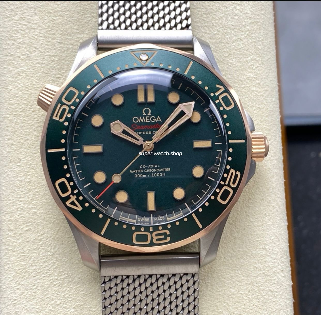 VS-Factory-Omega-Seamaster-Diver-300M-210.90.42.20.10.001-42mm-Green-Dial-8.jpeg VS Factory Omega Seamaster Diver 300M 210.90.42.20.10.001 42mm Green Dial - Image 1