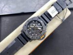 VS Factory Panerai Submersible GMT Pam 01324 44mm Black Carbon Fiber Black Rubber Strap Grey Dial - Image 4