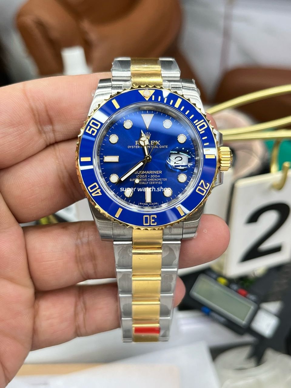 VS-Factory-Rolex-Submariner-Date-116613LB-40mm-Half-Yellow-Gold-Blue-Dial-8.jpg VS Factory Rolex Submariner Date 116613LB 40mm Half Yellow Gold Blue Dial - Image 1