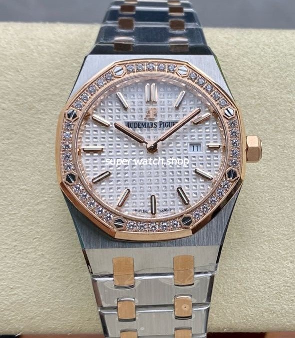ZF-Factory-Audemars-Piguet-Royal-Oak-Lady-67651SR.ZZ_.1261SR.01-33mm-Dia.jpg ZF Factory Audemars Piguet Royal Oak Lady 67651SR.ZZ.1261SR.01 33mm Diamond Bezel Rose Gold&Steel Silver Dial - Image 1