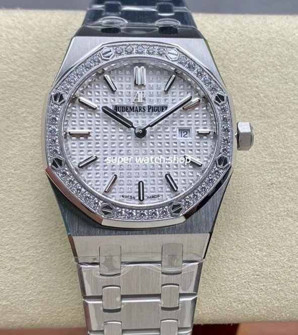 ZF-Factory-Audemars-Piguet-Royal-Oak-Lady-67651ST.ZZ_.1261ST.01-33mm-Diamond-7.jpg ZF Factory Audemars Piguet Royal Oak Lady 67651ST.ZZ.1261ST.01 33mm Diamond Bezel Full Steel Silver Dial - Image 1