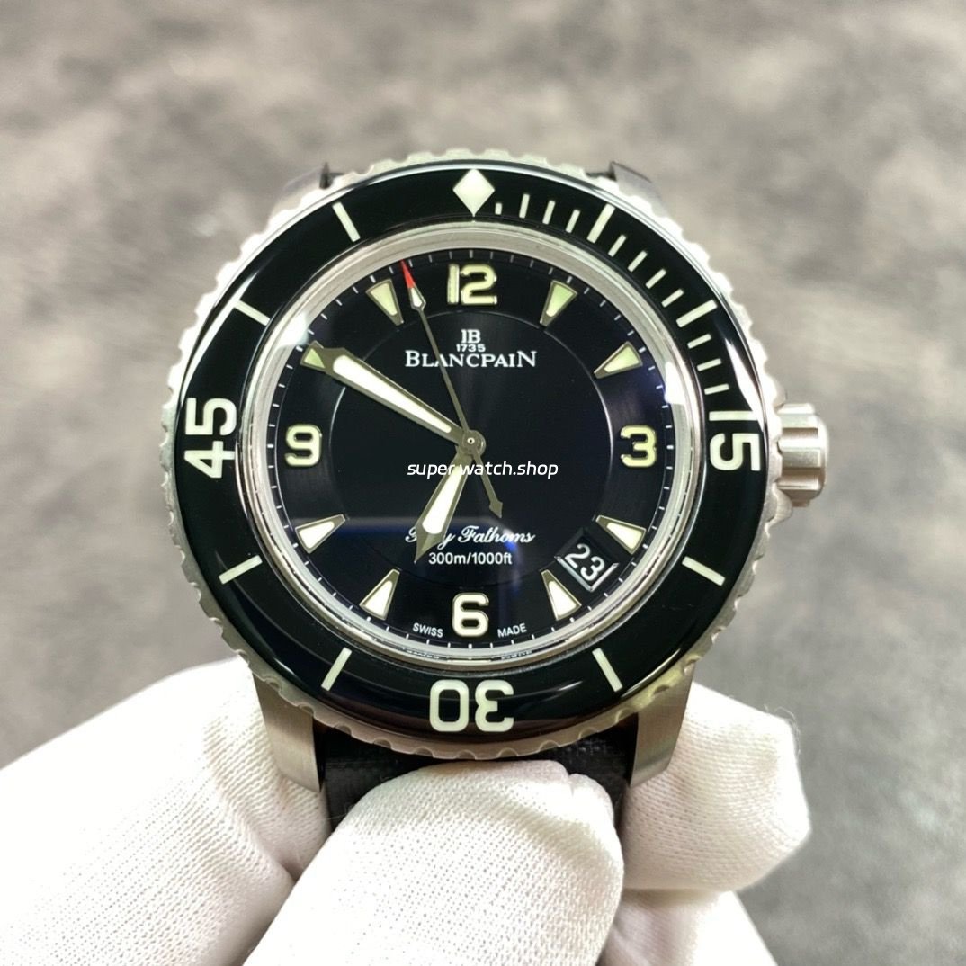 ZF-Factory-Blancpain-Fifty-Fathoms-5015-1130-52-45mm-Titanium-Textile-Strap-Arabic-Numerals-Black-Dial-4.jpg ZF Factory Blancpain Fifty Fathoms 5015-1130-52 45mm Titanium Textile Strap Arabic Numerals Black Dial - Image 1